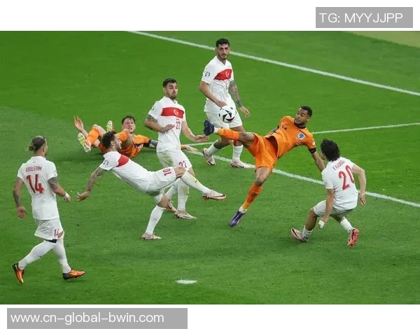 女足欧洲杯预选赛精彩对决荷兰队迎战土耳其队争夺晋级资格